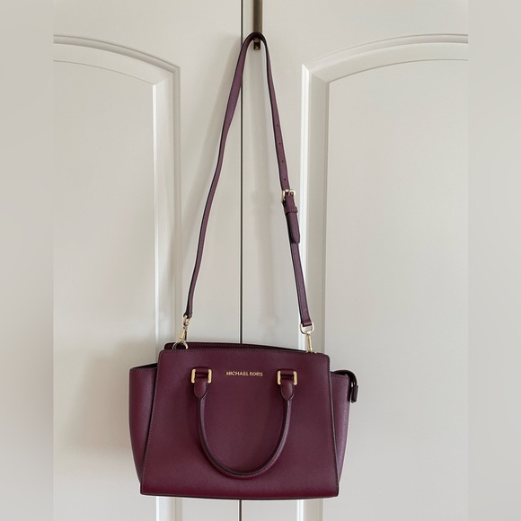 Michael Kors Handbags - Michael Kors Crossbody Shoulder Bag with Dust Bag
